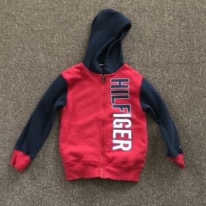 Tommy Hilfinger Sweater/Coat ⭐️!